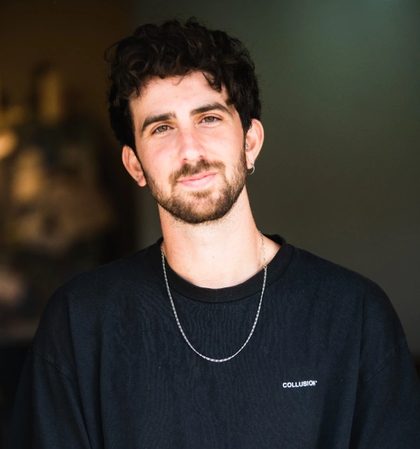 Tzach Sakal-Sales Manager